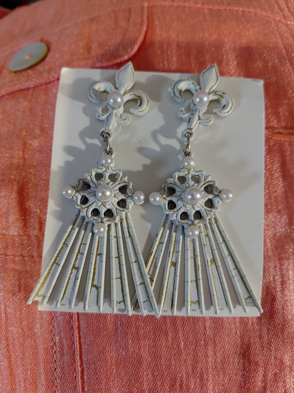 Source Unknown White Pearl Fringe Drop Earrings